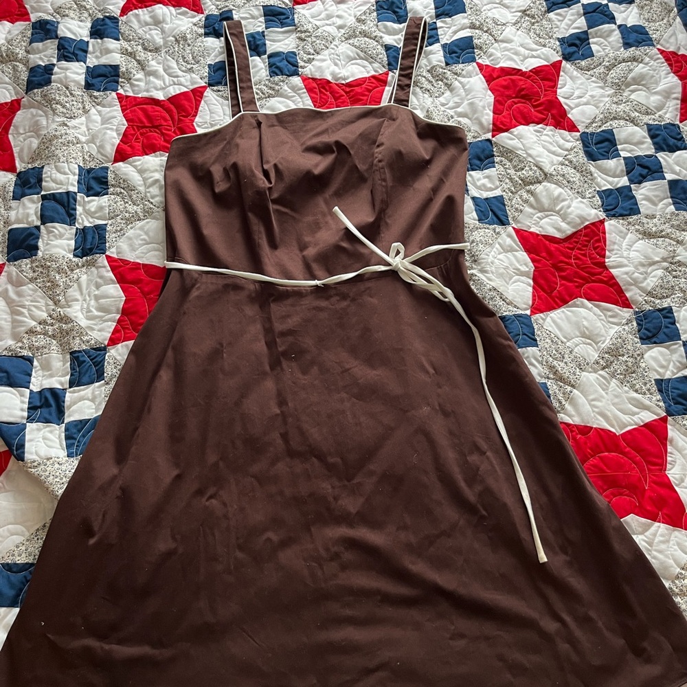 Elegant Brown Sleeveless Dress